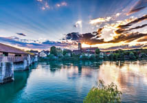 Wohnmobilstellplatz am Rheinufer