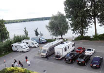 Parkplatz am Hafen