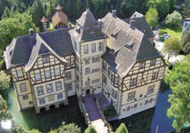 Vereinigte Museen im Wasserschloss St. Hubertus- Heerse und den St. Hubertus-Helga-Hallen